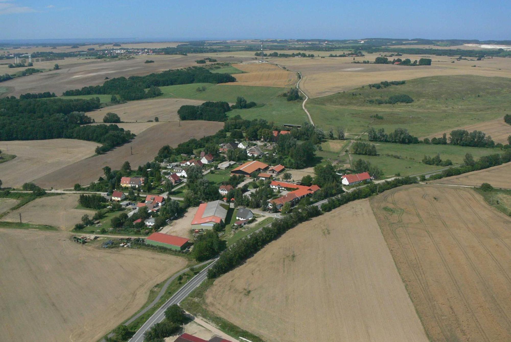 Landpension Dubnitz - Ferienwohnung 1 Sassnitz Eksteriør bilde