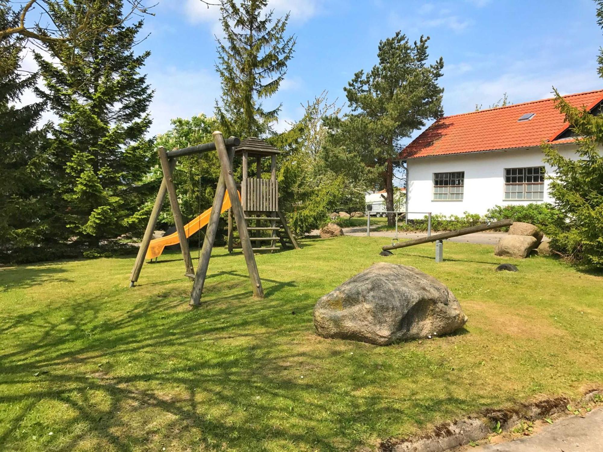 Landpension Dubnitz - Ferienwohnung 1 Sassnitz Eksteriør bilde